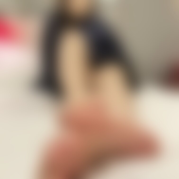 Ran / 19 / College Student ③
 
 Foot size: 22cm