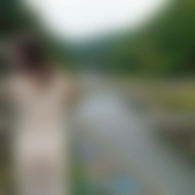 この服透けてるのわかりますか？