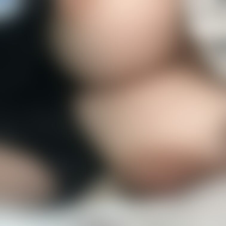おっぱいのコンプレックスは乳首が大きいことだよ😭
