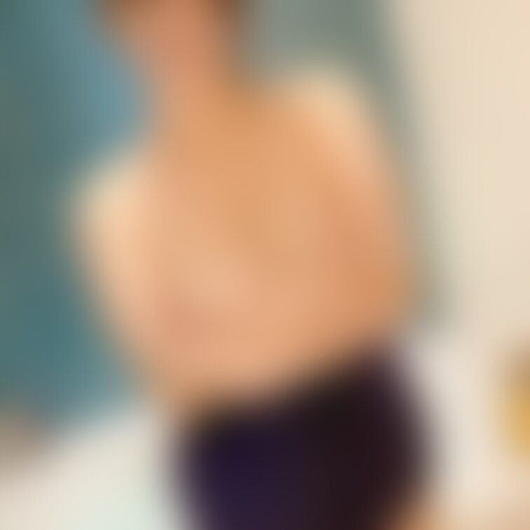 お正月🎍
みなさんゆったりまったり疲れとれてますか〜？😚
少しでも覗きにきてくれたら嬉しいな！明日も動画更新するので