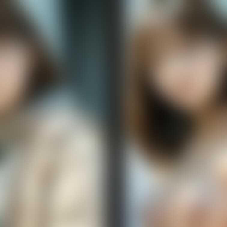 着衣と脱衣を並べた画像です。画像№1100