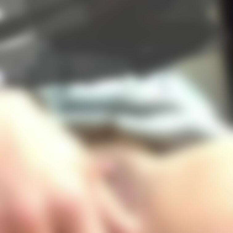 
家でだらだらしてたらムラムラしたからオナニーした動画②

モザイク入ってるけど穴が丸見え。
愛液もだらだら垂れ