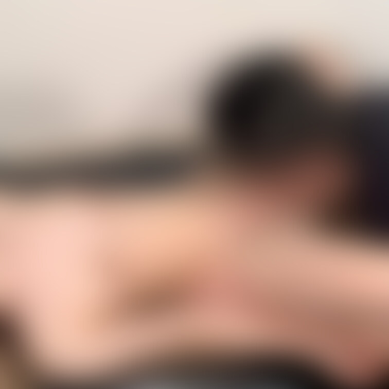プラン内でハメ撮り個人撮影している素人の女の子です！
顔出しSEX動画も多数投稿してますよー！
他にも超可愛い女の子