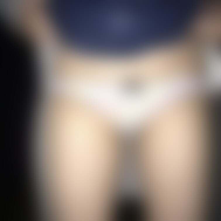 某マッチングアプリで出会ったJDちゃんです。
夜、お外で見せてもらいました✨
あそこの毛は未処理だそうです…