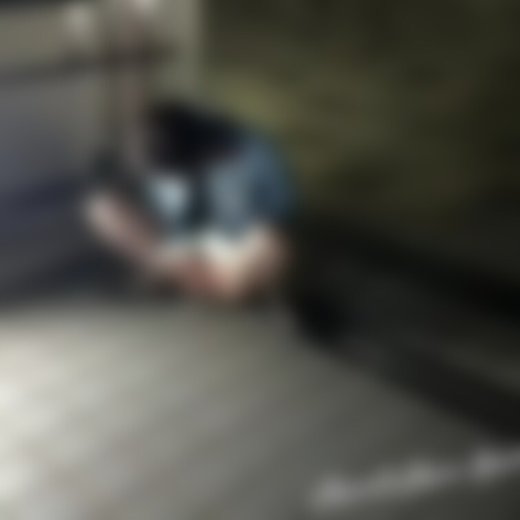 【璃子】お散歩放尿(笑)

※動画は全て再編集済で､ｸﾞﾙｰﾌﾟﾄｰｸの物とは異なります。