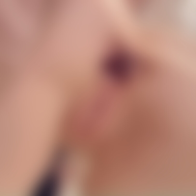 ○○○女子◯生のパイパンまんこです

バックで突いて○○○してるのを堪能してください