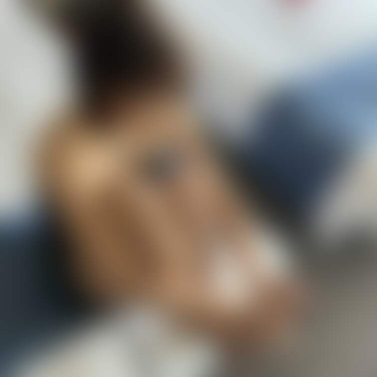 ちょっとぉ、、、
セクシーな、、格好だよぉ。。。