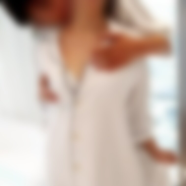 山○線の渋○駅のホームを見ながらのセックス、、、、いつもすぐにマンコを濡らす妻ですが更に挿れて欲しいとオネダリするまで愛