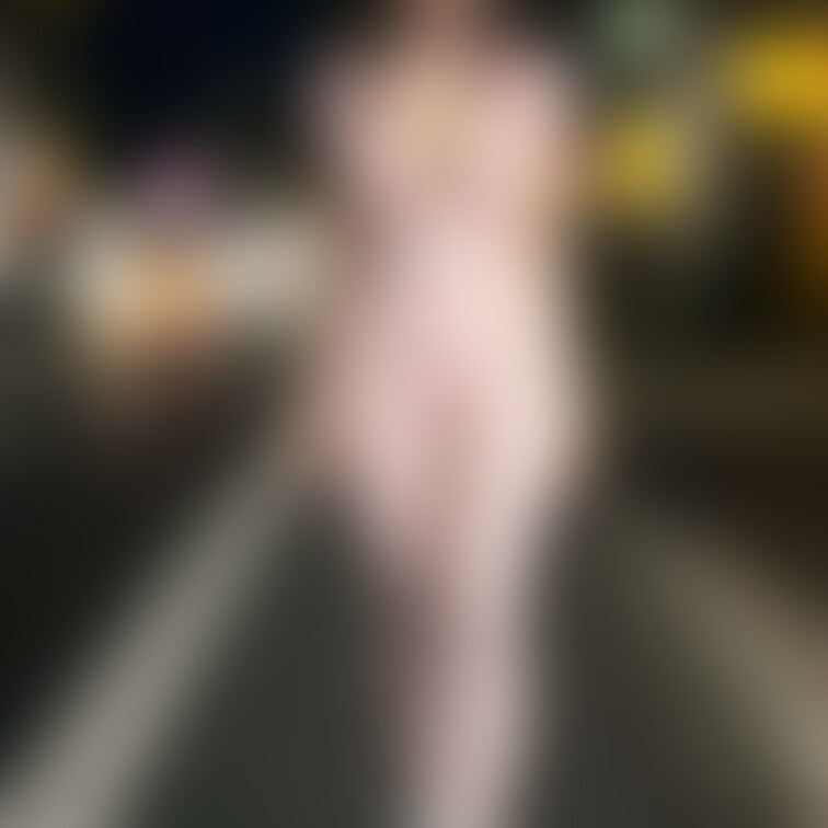 ラテックススーツの女の子たちです。