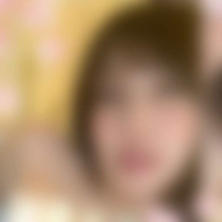 日曜日どんな風に過ごしてますか？
寒い日がまだまだ続くけどあやかは今日も薄着です💓