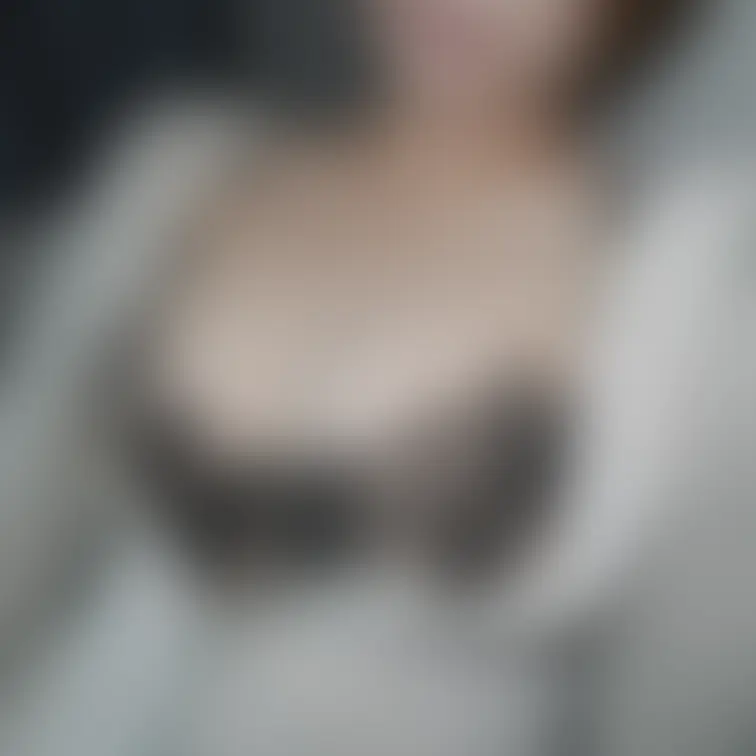 160センチ、Fカップデカ尻のOLお姉さん。