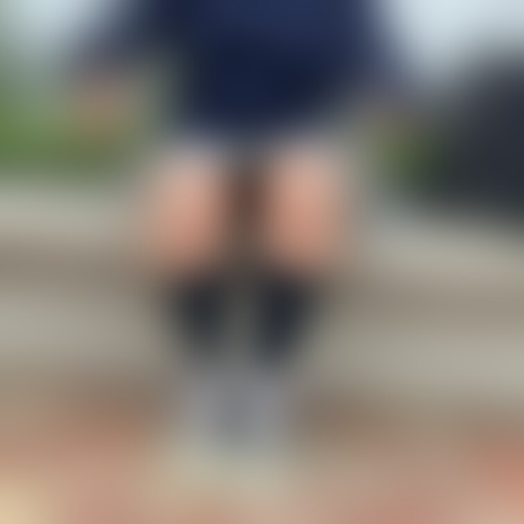 制服コスプレでお出かけしてみました✨
見えそうだけど、見えてないよね?ね?🌸