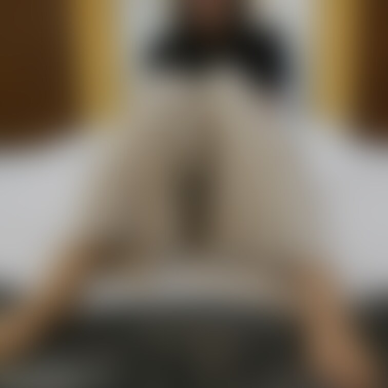 ■○○○のワイドパンツとパンスト編3■

ベッドに移動しました♪
すぐに横になりたがる○○○。
疲れた～と言って
