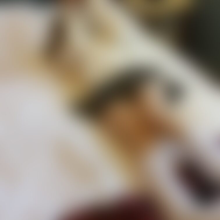 えっちなムチムチふともも♡
ルーズソックスがエロさを倍増させる♡
動画は後日配信予定だよ♡