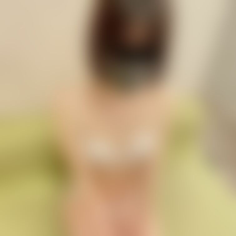 撮影してくれた友達のオチンチンが大きくなっててｼﾞｰっと見てた😘