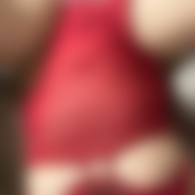 【写真】転がり貧乳デブマゾ乳首ピアス見せ