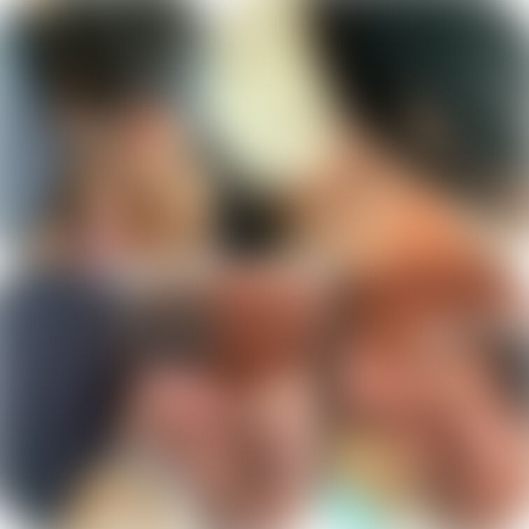 画像／4枚

フェラ特集です。
自宅で仕事中でしたがムラって嫁の前に大きくなったものを出してしゃぶってもらった時に