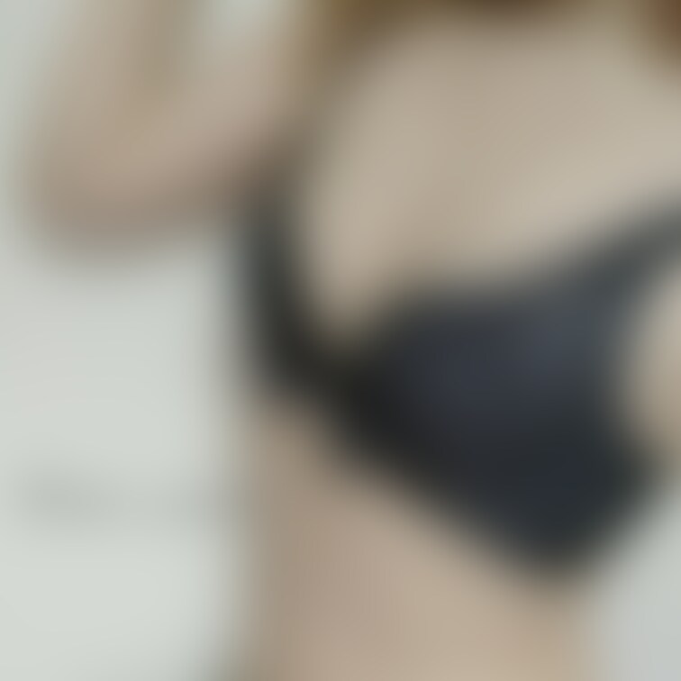 お気に入りの黒下着🖤😗

👩‍🦰💬Xツイッター🌺 
https://twitter.com/with_miyuki