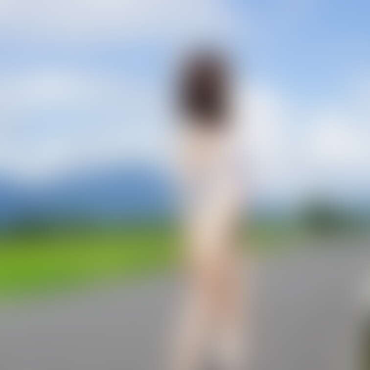 ハイレグで露出!
