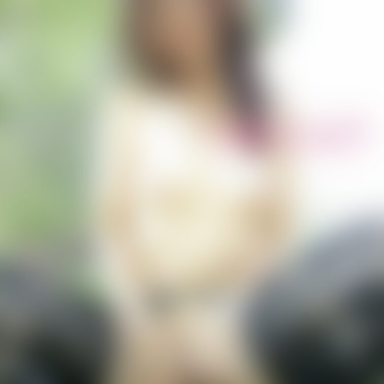 まだ若かりし？😅アンダーヘアがあった頃シリーズ💕
まだまだ緊張してて なかなか慶が構えてるカメラ目線で笑顔が出せなかっ