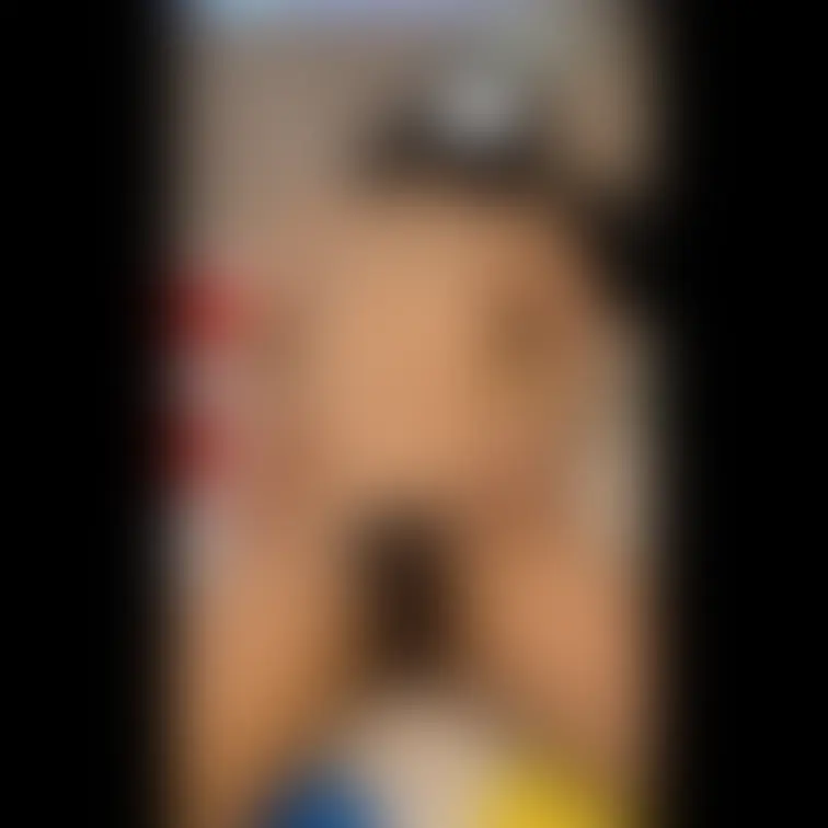 みずきのハメ撮り風撮影。今回もスマホで撮って、極小モザイクだけかけてみました。5人の中では一番素人的な子です。

セ