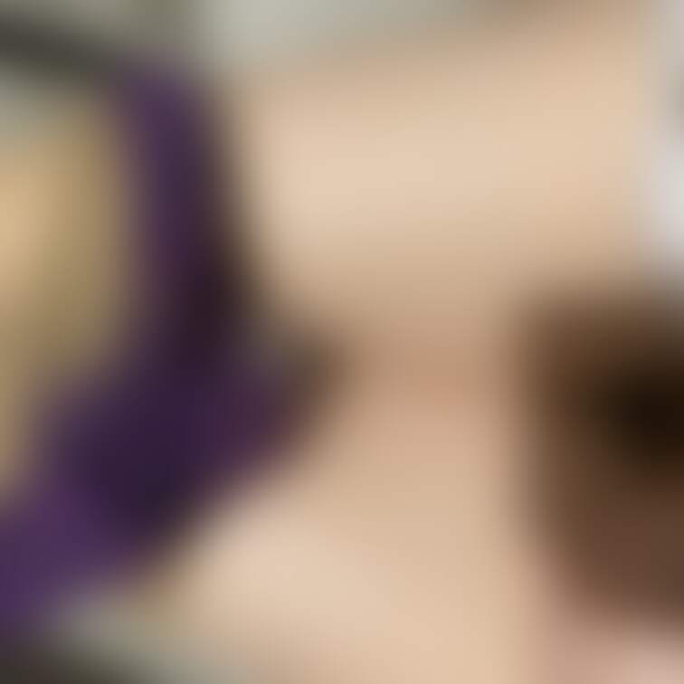 朝からチラッ🤨💦
iPhoneの影が入ることでなんとなく生々しさが増している気がします🥺🤳💕