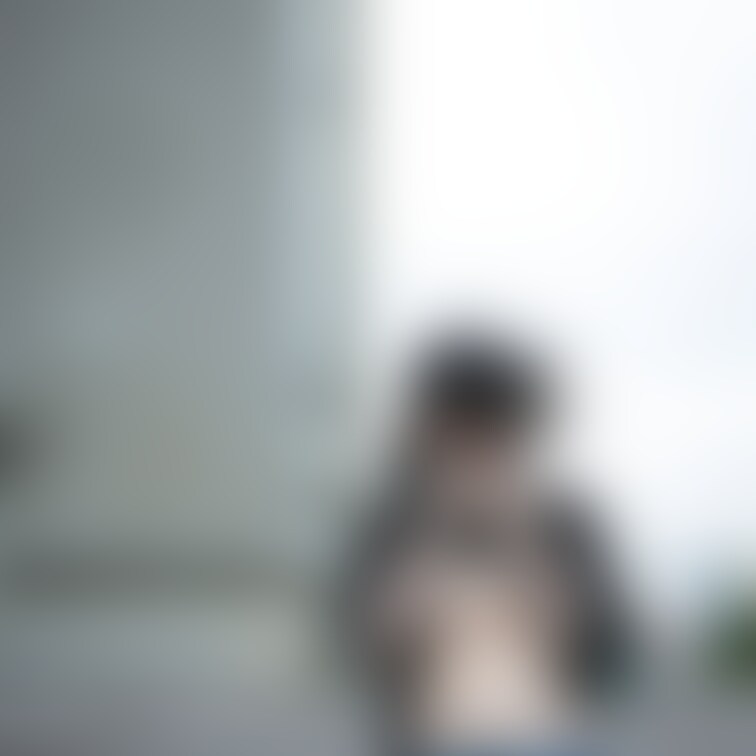 お仕事休んで
Myfansのコンテンツ制作に集中したい