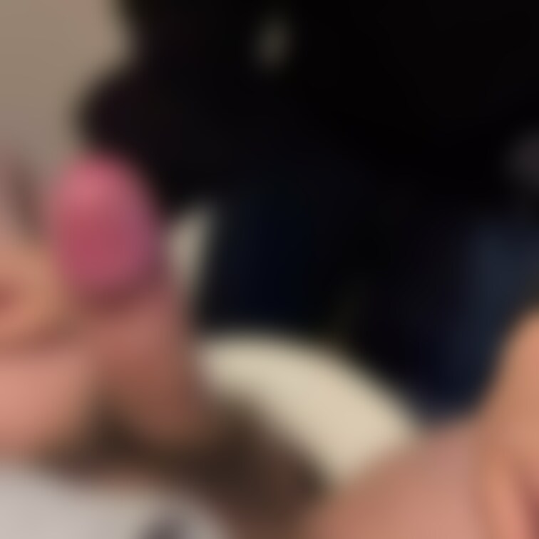 🚽でフェラチオ🚽💕

気持ち良くなって2回白いおしっこ放出してました🫠🫠💕

是非見てね🥹💕