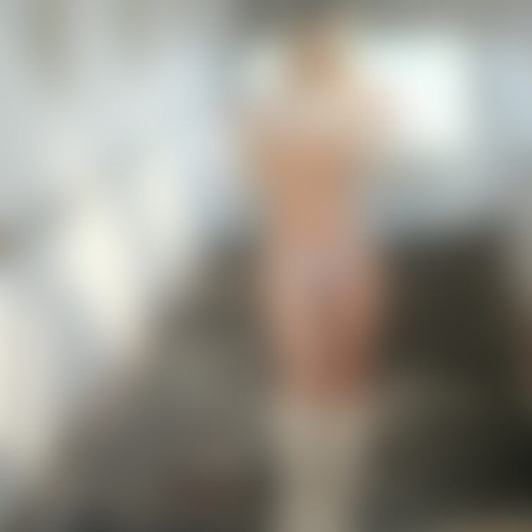 白ニット