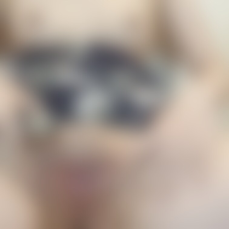 ドアップで電マオナニーしてガチイキ😇前回の続きですが、より激しく感じちゃってます💦何回もイッちゃって、最後は痙攣しながら