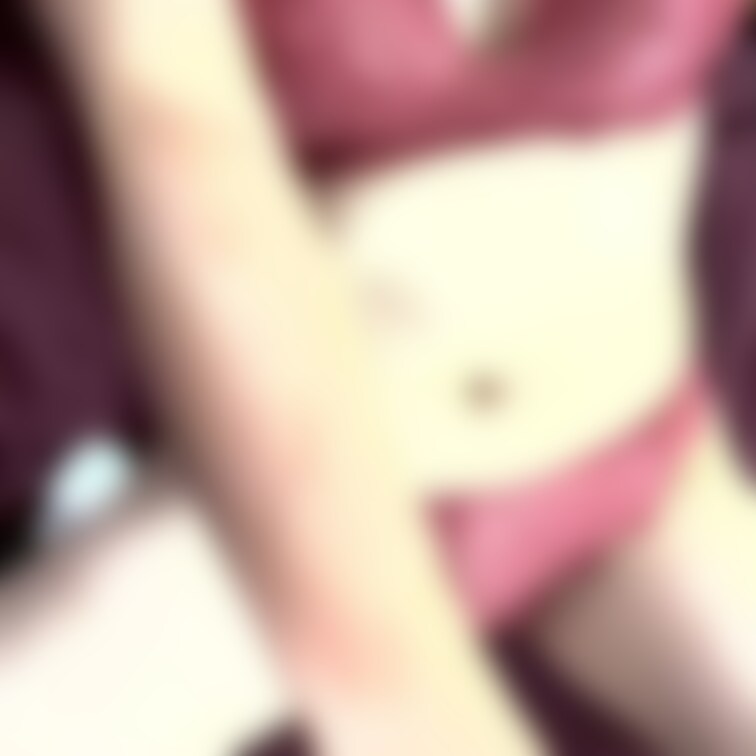 オナニー動画を送るように命令すると、旦那さんがお風呂に入っているスキに撮影して送ってきます。完全にエロ脳に○○○されてる