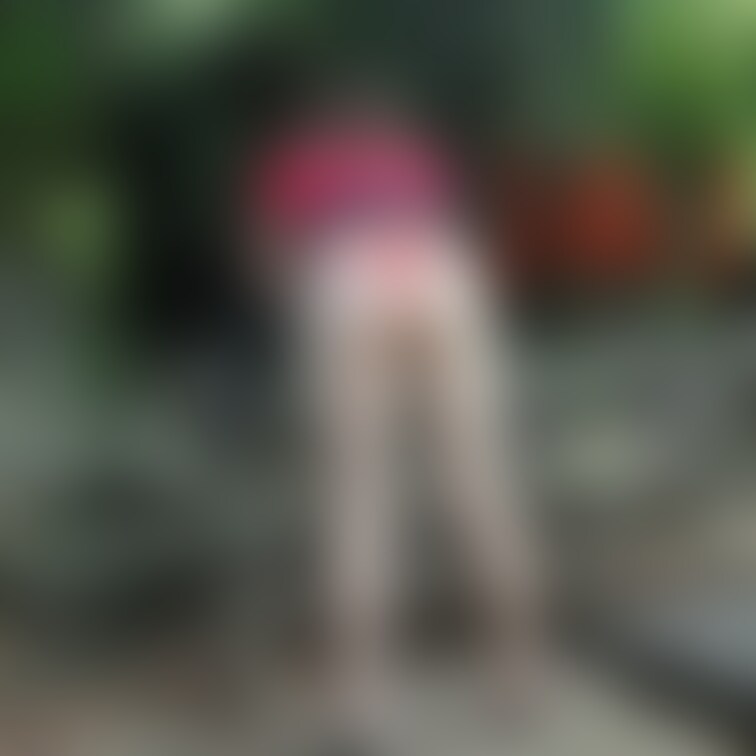 公園で尻を出すよう指示　もっとおじさん達にに見てもらいたい。