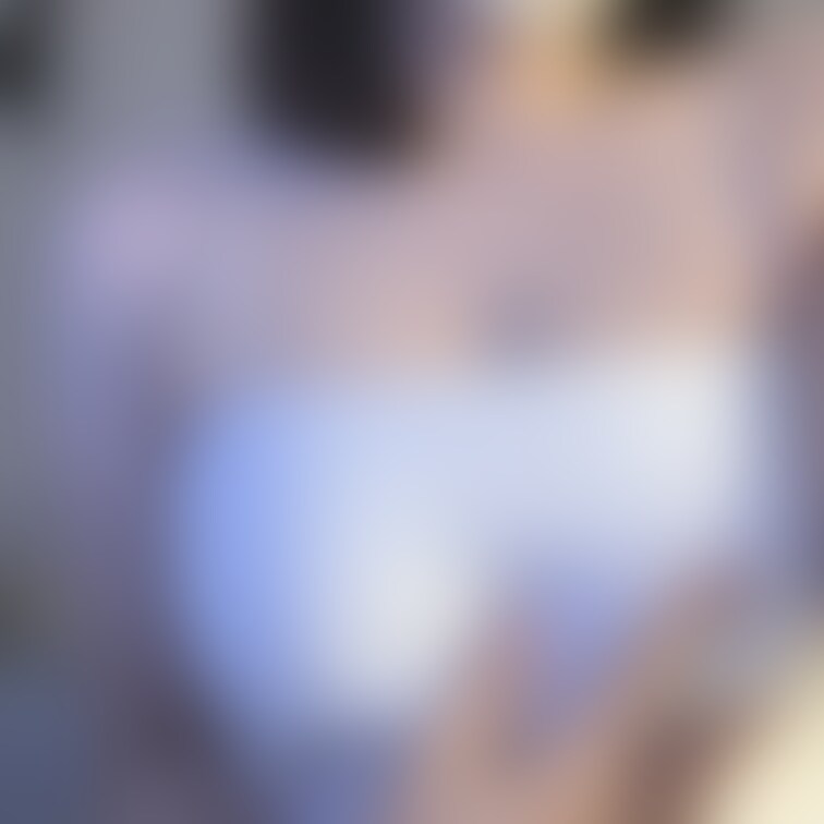 白キャミ+ジーパン👖🤍(2枚あります)