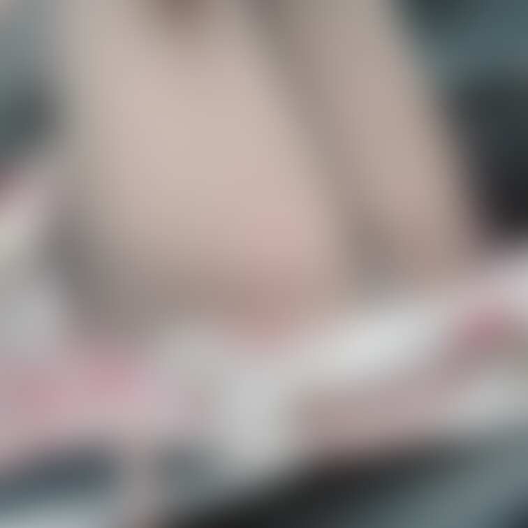 車内でパンチラ🚗

【みみからのお願い💕】
えっちだと思ってくれた方は
写真下の♡印をポチッとしてくれると、
