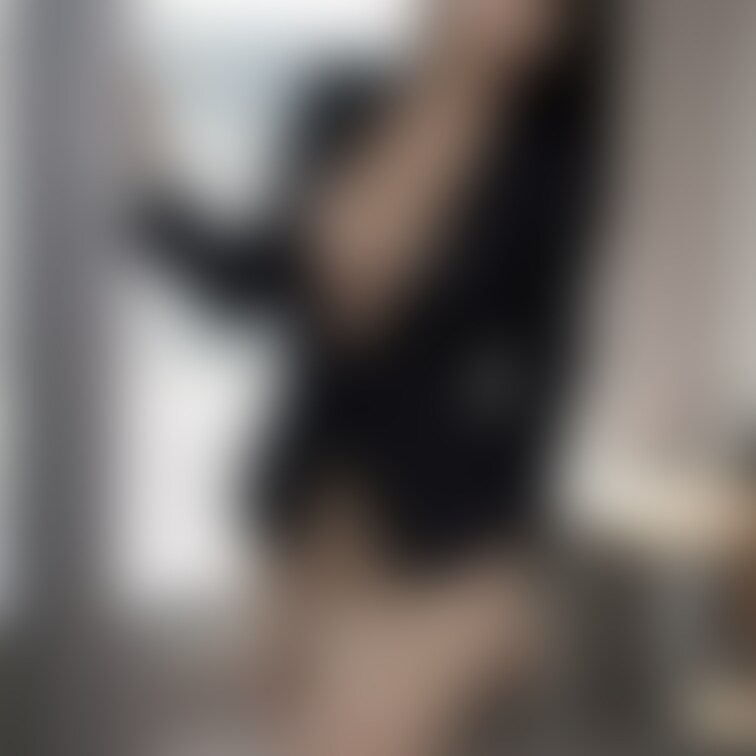 スーツ美女😘