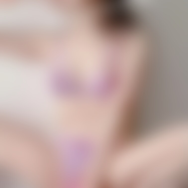 白目①
バイブ挿しながらディルド咥えてる♡