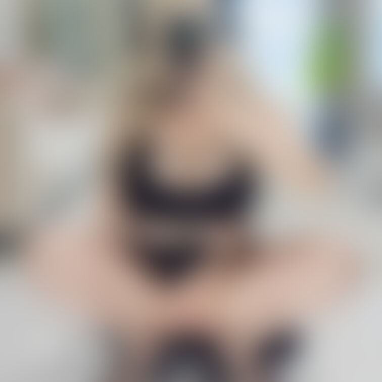 実は履いてませんでした🩷🖤