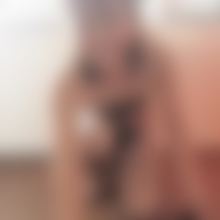 動画で見てほしけど
写真もいいよね
想像しちゃって〜
全裸になったぞ〜