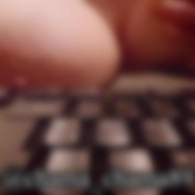 2朝連続乳首いじりで喘いでしまった💦