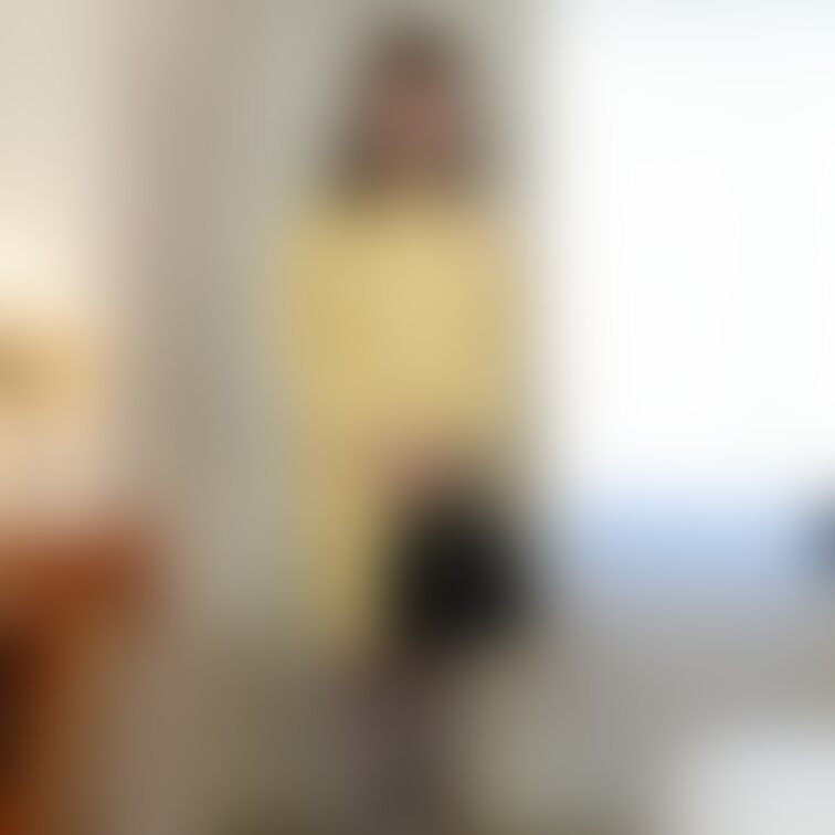 #003 MKちゃん
「ドM顔面弄り+ガニ股ピースで立ちション」(2/28ページ)
Ekusiad専属元祖放尿