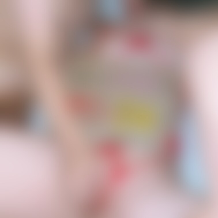 みんなで乳首舐め合いっこ👅
みんな獣みたいにぐちゃぐちゃで
誰のおち◯ぽ入ってるから分からなかった...🥹💦💗
