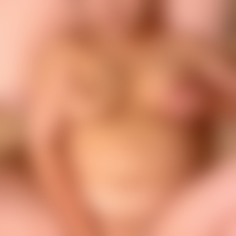 乳首が性感帯なのですが皆さんの性感帯はどこですか?