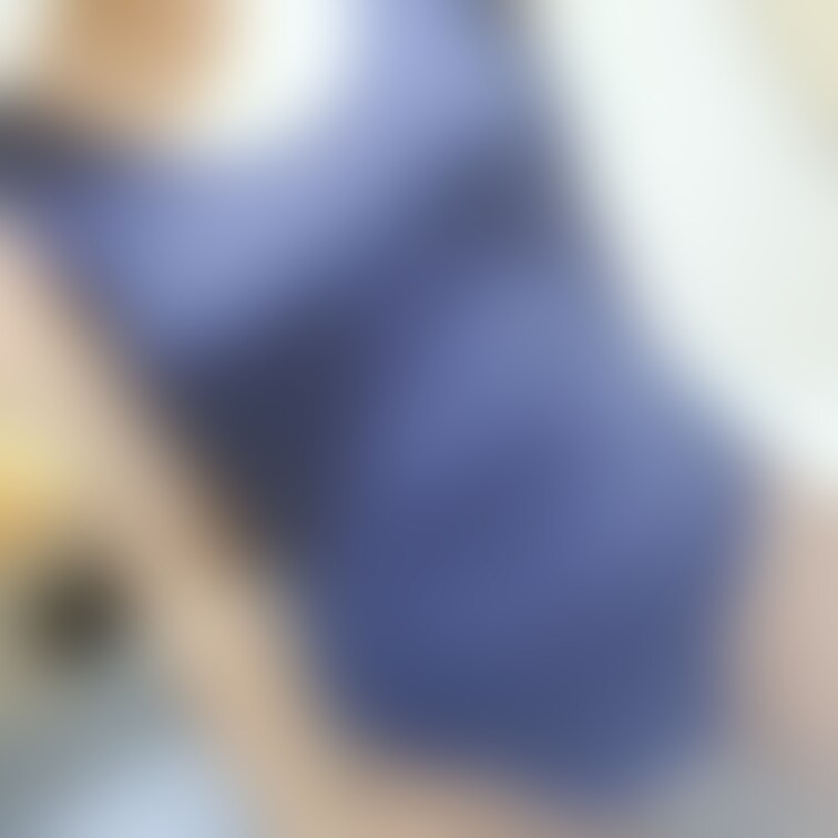 ちくびが見えちゃってる🤭
