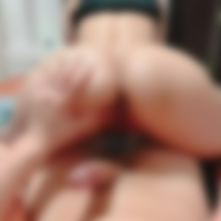 つまみちゃんのお尻が好きな人の為の騎乗位動画です❤️
デカ尻がよくわかるエロいアングルからの最後は対面で杭打ち騎乗位！