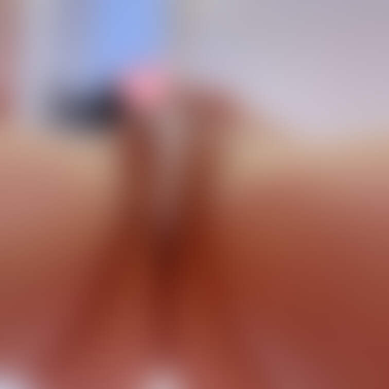 下からのアングルどうかな💕
このままお顔に乗っかっても
ぺろぺろしてくれるM男くんか
クンニ好きな子に出会いたい😊