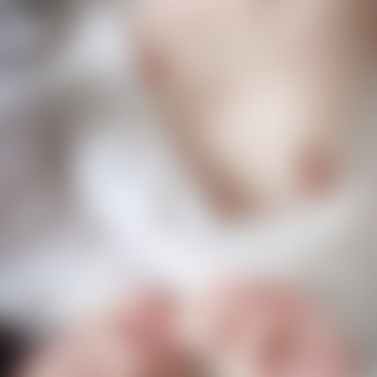 寝転がるとほんとおっぱい消える…でも感度は人一倍いいんだからね(*`Д´*)ノ彡☆ブーッブーッ!!
