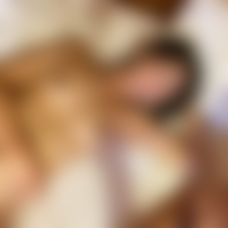 エッチ後の小休憩中のレイ💕
吸いつきたくなるおっぱいしてるし肌が綺麗😍
