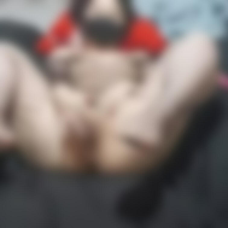 初めて撮影用として撮ってみました！
主人様がカメラ越しにみてるのが
えっちすぎて恥ずかしすぎた😢
顔はモザイク薄め