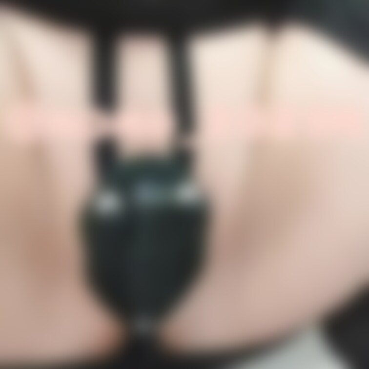 いやらしく腰を振りながら固定ローターにイかされちゃう動画です(/ω＼*)