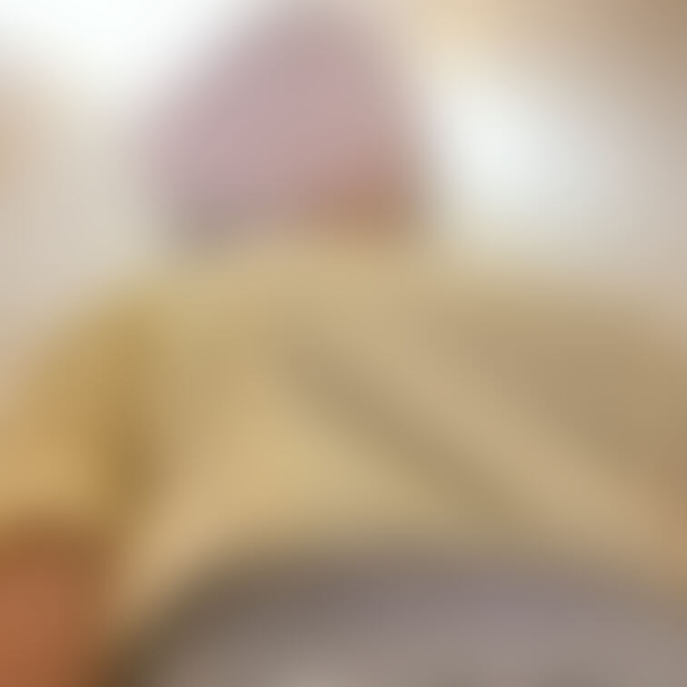 おっぱいがパツパツでくるしくて、お仕事中に脱いじゃうわるい子💕